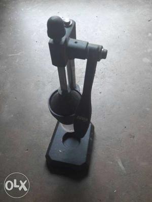 1 minute juicer in good condition