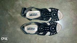 Black-and-beige Atize Open Toe Sandals