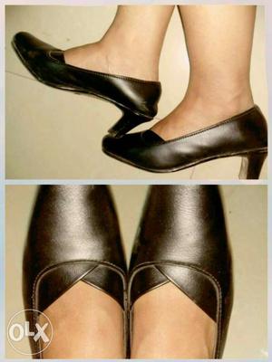 Black formal shoes for women