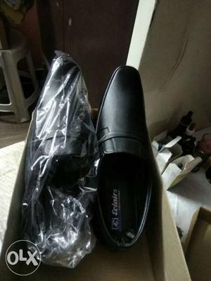 Brand new black men's formal shoes. size 9