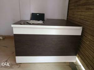 New cash counter used 2 months, good quality