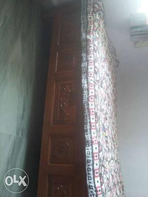 Original rich sagwan divan bed.one years old.big size 4by 6