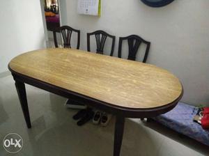 Oval Wooden Dining Table with 6 chairs