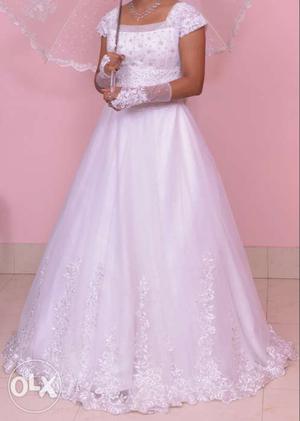 White wedding gown in good condition
