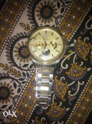 Wrist watch very good condition only one year old