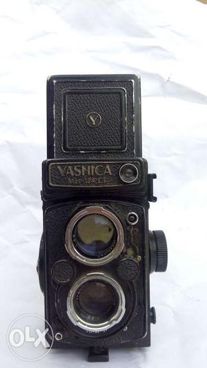 Anitque Yashika Mat 124 g camera 40 years old.