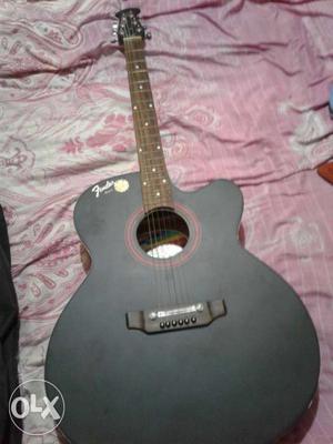 Black Fender Single Cut Away Guitar in excellent condition