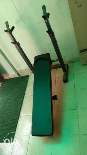 Black Incline Weight Bench