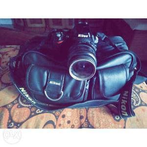 Black Nikon DSLR Camera (Very Good Condition)