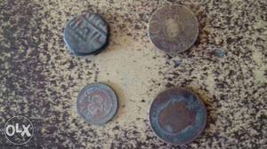 Four Pieces Round Coins