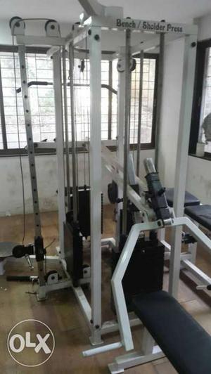 Gray And Black Bench And Shoulder Press Machine