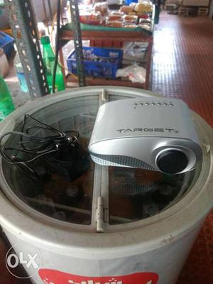 Mini LED projector just open only second photo its details