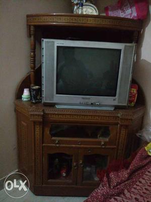 Samsung plano 24 inch flat screen Tv with Show Case