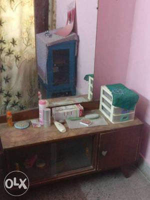 Dressing Table wit Mirror