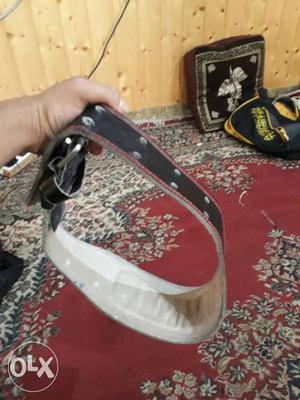 Gym belt in good condition urgent need of buyer