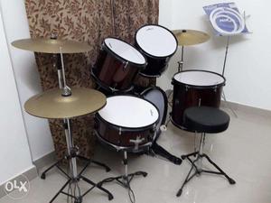 5pc Drum kit plus Ride cymbal & stand, music sheet stand,