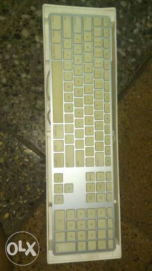 Apple White Cord Keyboard