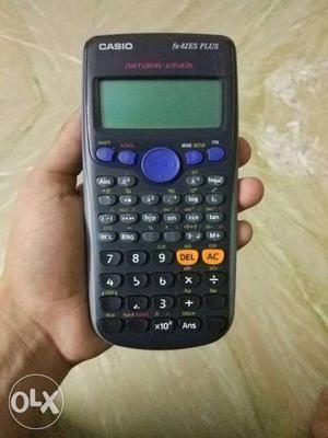 Casio Fx-82 ES PLUS scientific Calculator. Works