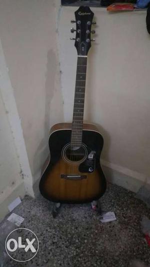 Epiphone DR- years old, Moving out of mumbai, so want