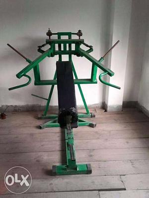 Green And Black Exercise Machine