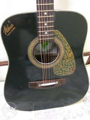 Hobner acoustic guitar, prime condition made of
