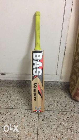 This is a unused brand new english willow bat