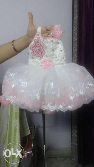 Baby Girl party Dress pink colour 0-6 months unused