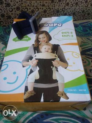 Baby's Black And Beige Carrier Box