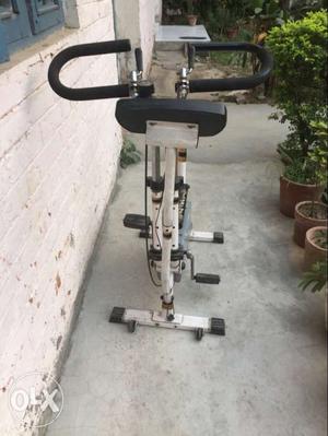 Exercise Cycle in very good condition minimally