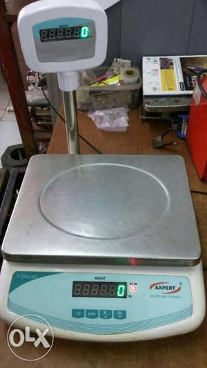 Grey And White Expert Weighting Scale