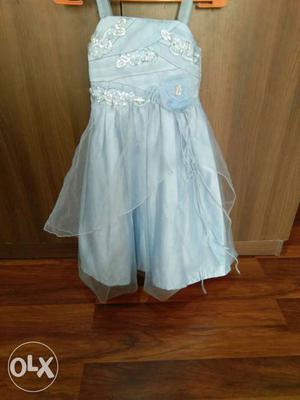 Long frock in good condition for girls between 4