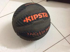New Kipsta basketball in excellent condition for