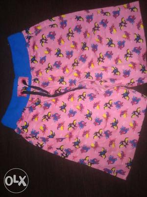 Pink shorts.. Xxl size And new blue short in xl.. New shorts