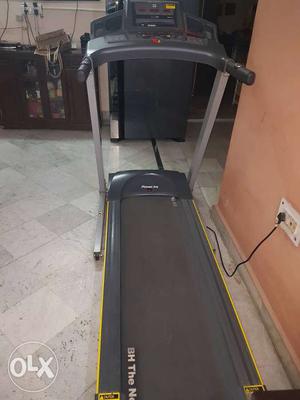 Pioneer jog treadmill Good in condition. One year