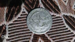 Round 25 Silver Coin