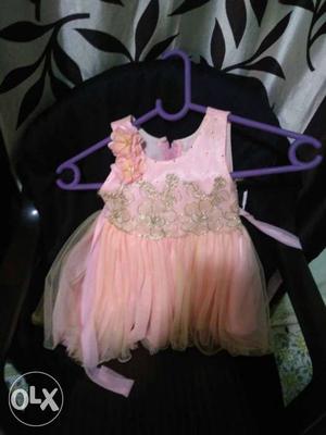 Size 16, fit for age upto 2 yrs... lovely formal