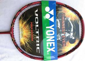 Voltric 80 E-tune badminton Racket