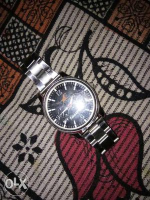 A watch of fastrack in nice working condition.