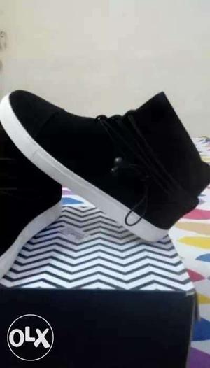 Black Mid Top Sneakers With Box