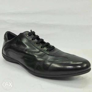 Casual Black Leather Shoes. Made of Premium. Fixed Price.