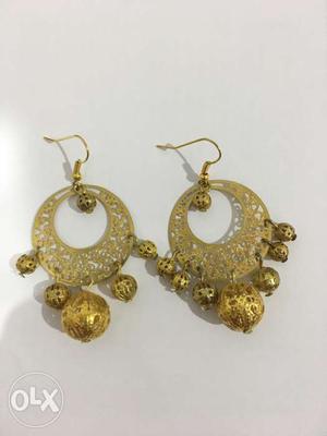 Gold Hook Chandelier Earrings; cash payment & self pick-up
