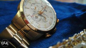 Gold Round Frame Chronograph Watch With Gold Link