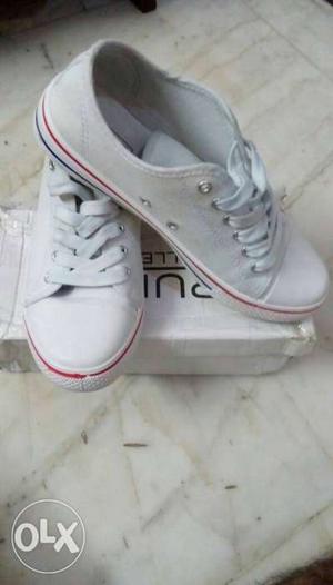 New white sneaker imported No-7 new low ANKLE