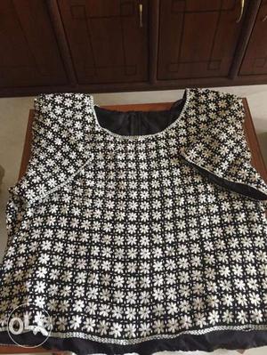 Partywear top with full sequence