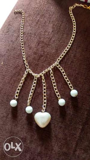 White beach style designer necklace new to wear not used