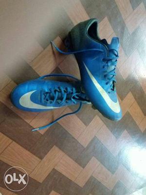 Nike mercurial cr7s 8months old good condition.
