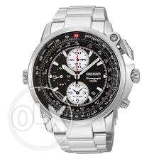 Round Silver And Black Chronograph Watch With Silver Link