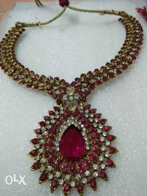 Royal necklace set with, 1.a white&pink stoned