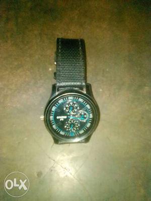 The watch is very good condition and 1 month is
