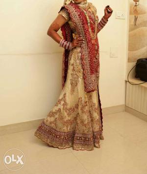 Women's Beige And Red Floral Sari